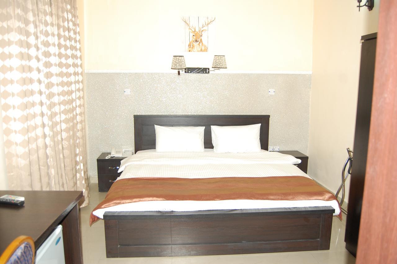 Grand Capital Hotel Akure Extérieur photo