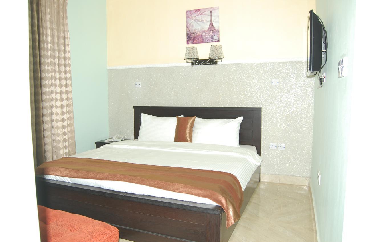 Grand Capital Hotel Akure Extérieur photo