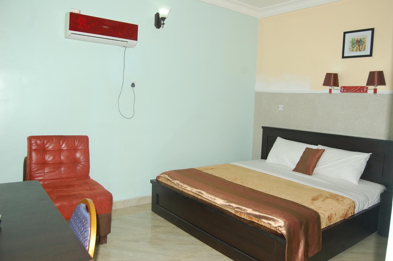 Grand Capital Hotel Akure Extérieur photo