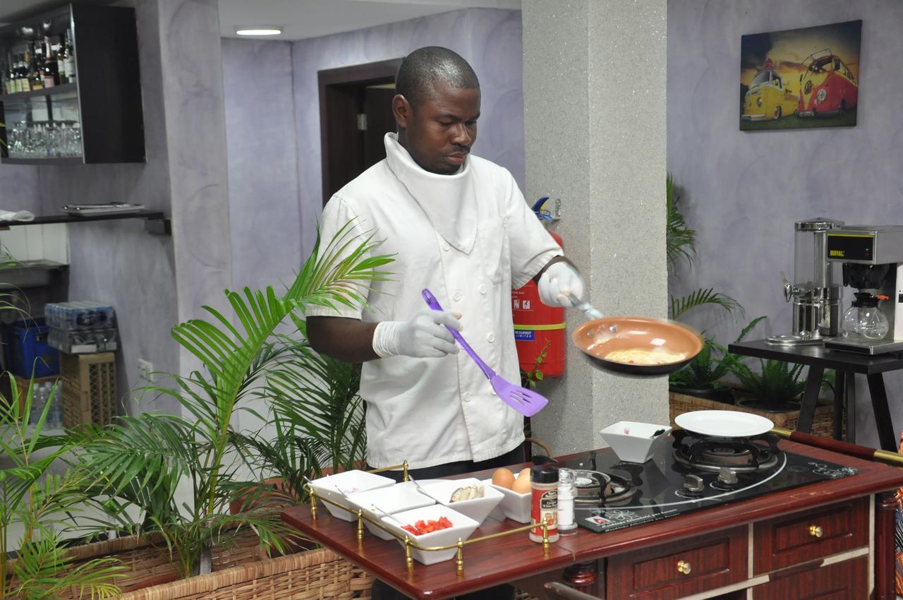 Grand Capital Hotel Akure Extérieur photo