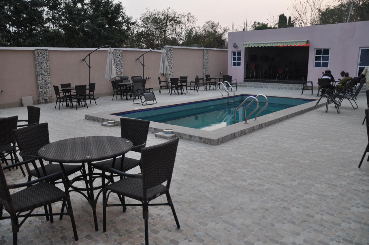 Grand Capital Hotel Akure Extérieur photo