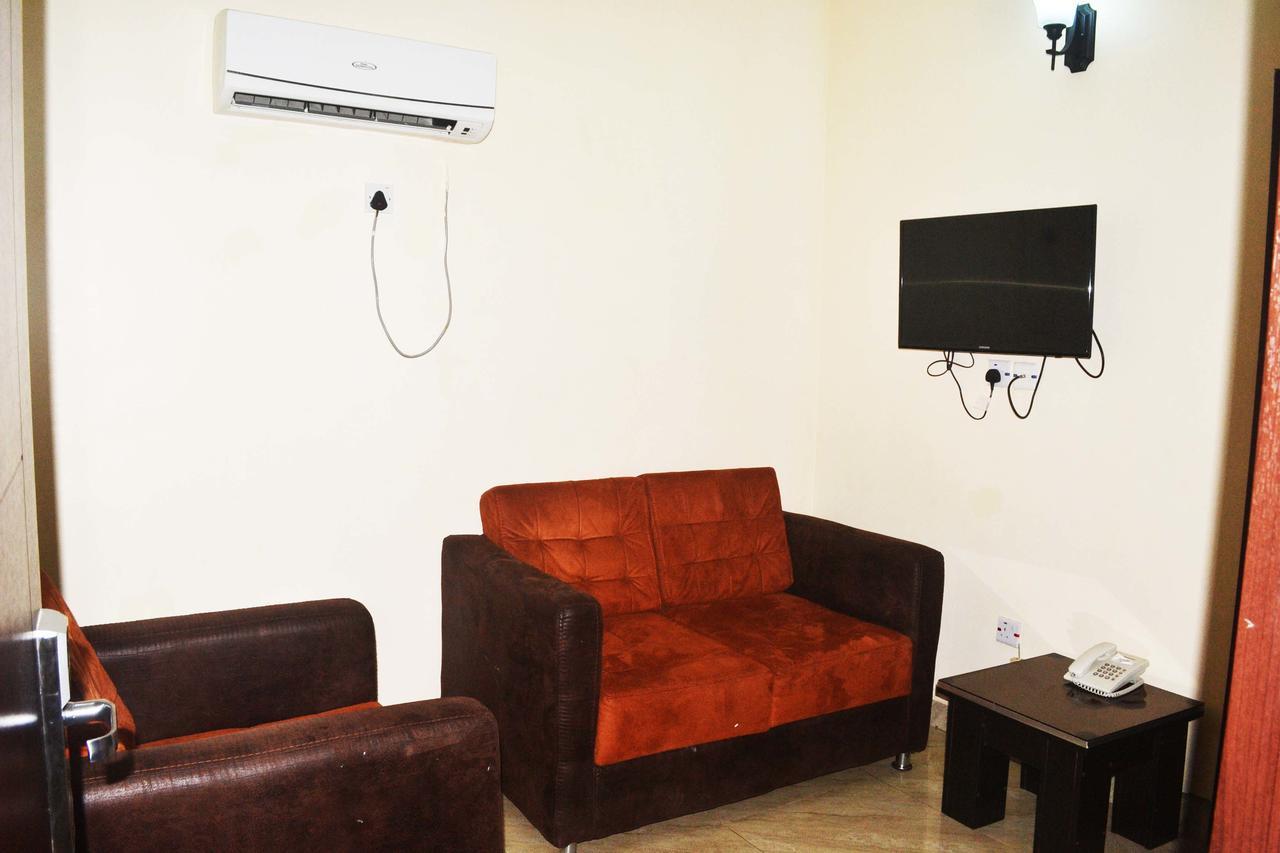Grand Capital Hotel Akure Extérieur photo