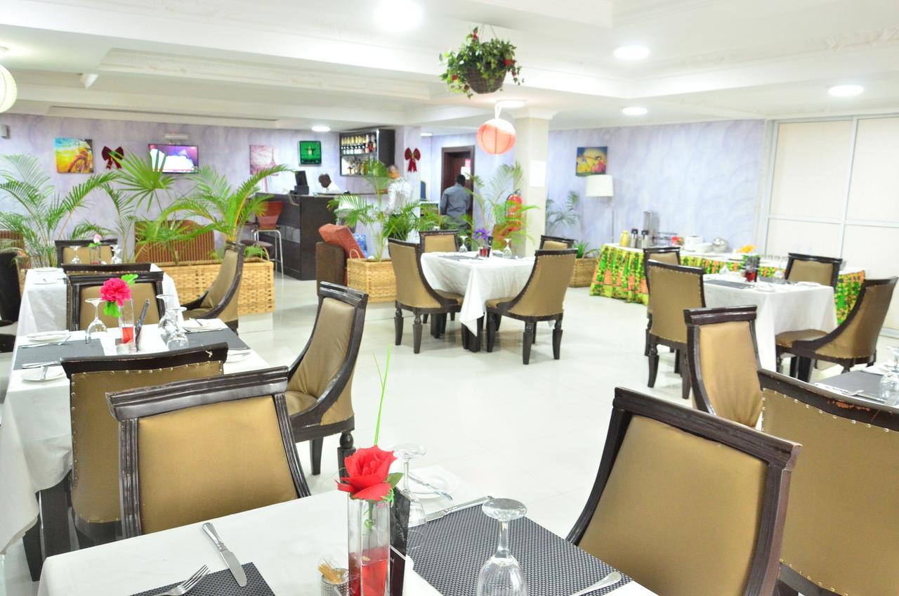 Grand Capital Hotel Akure Extérieur photo