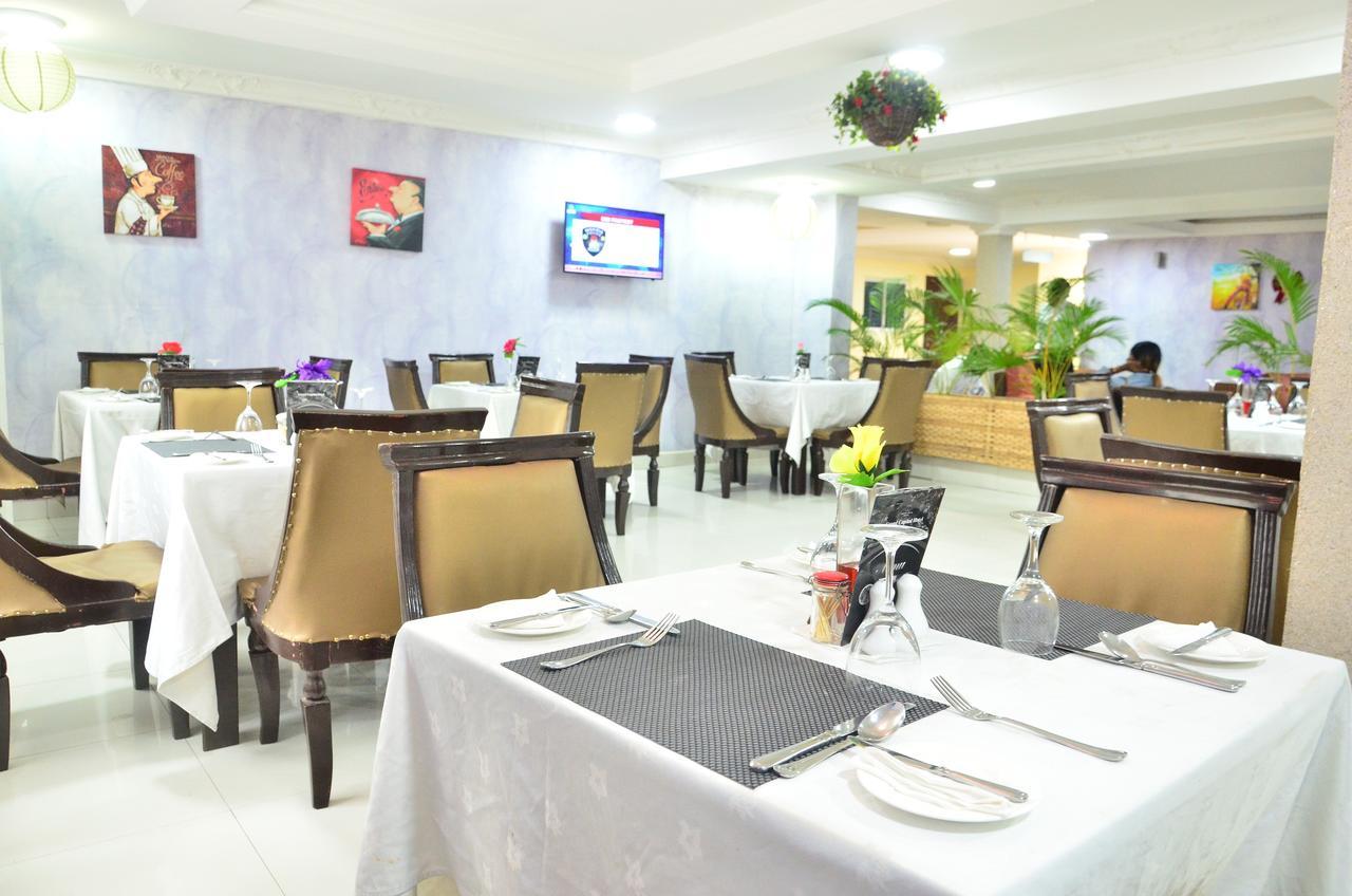 Grand Capital Hotel Akure Extérieur photo