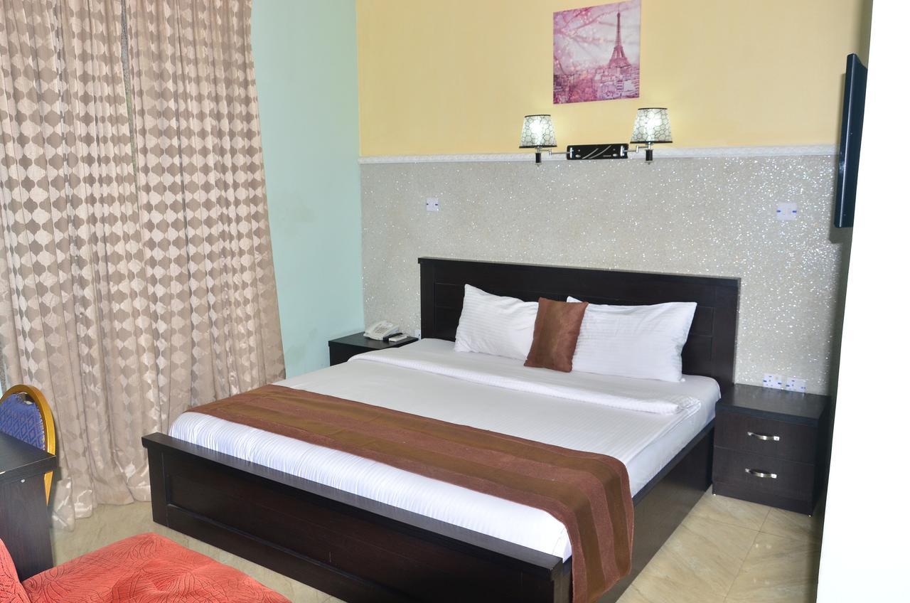 Grand Capital Hotel Akure Extérieur photo